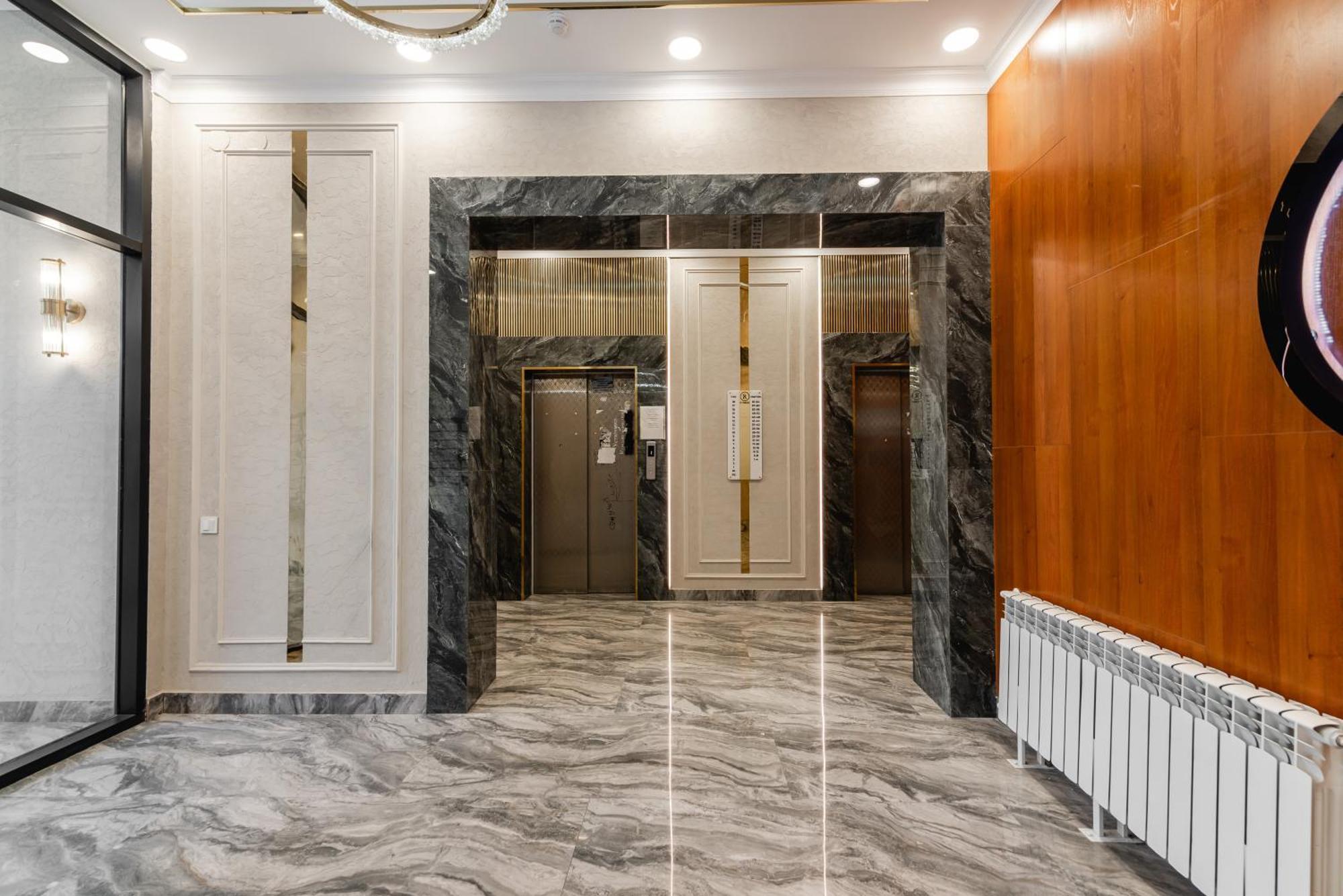 Five Business-Class Rooms In R-House Near Mega Center Almaty Esterno foto