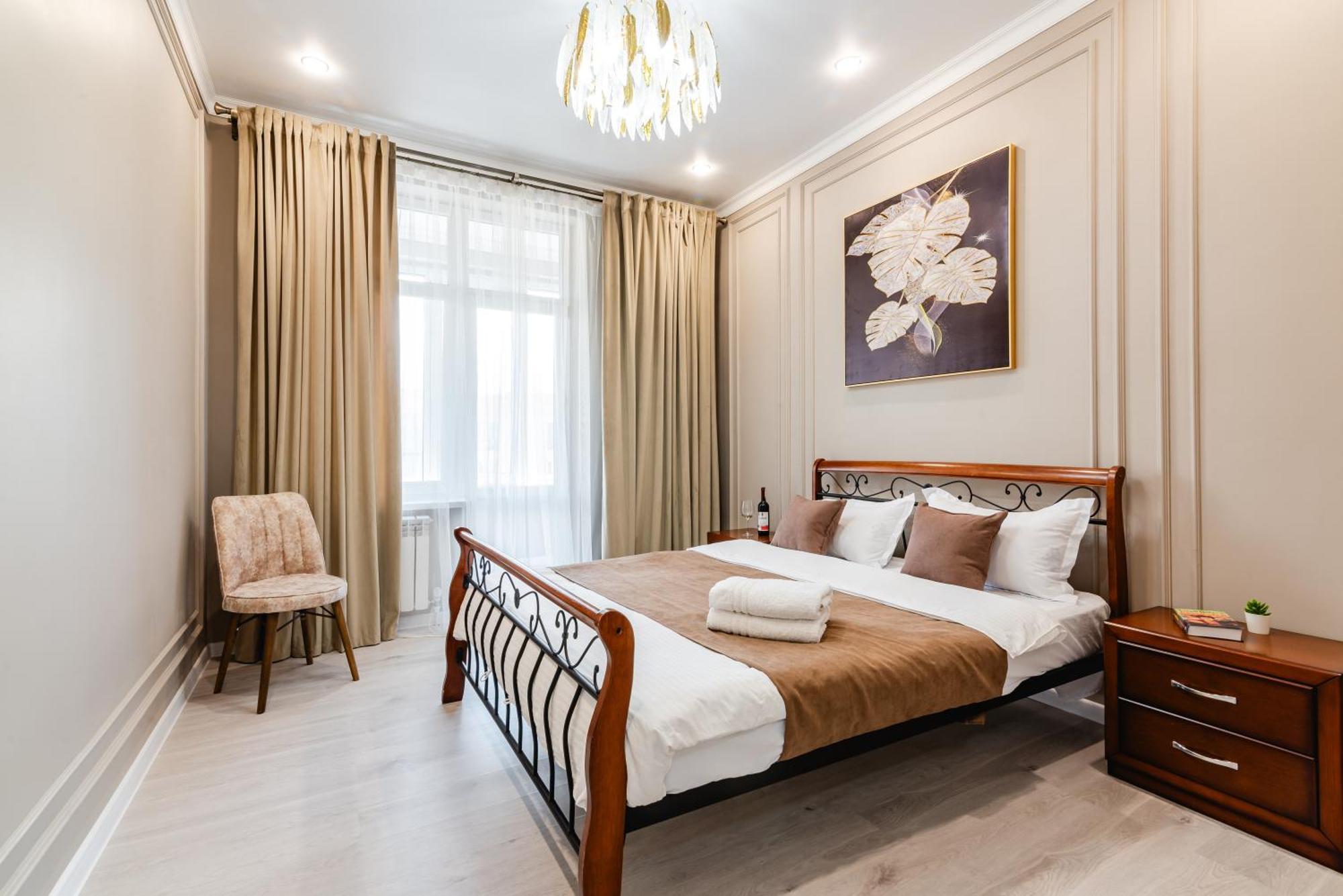 Five Business-Class Rooms In R-House Near Mega Center Almaty Esterno foto