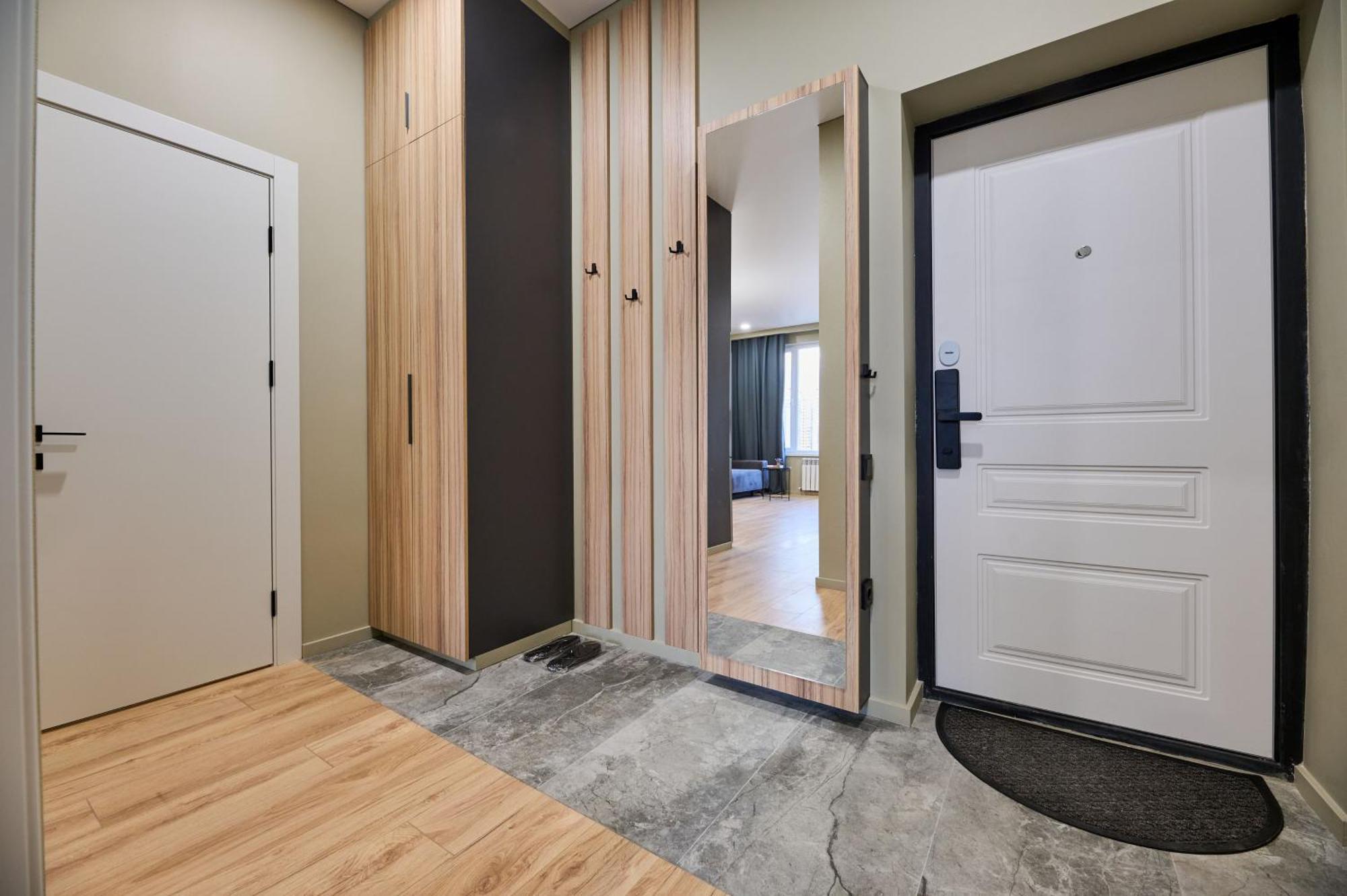 Five Business-Class Rooms In R-House Near Mega Center Almaty Esterno foto